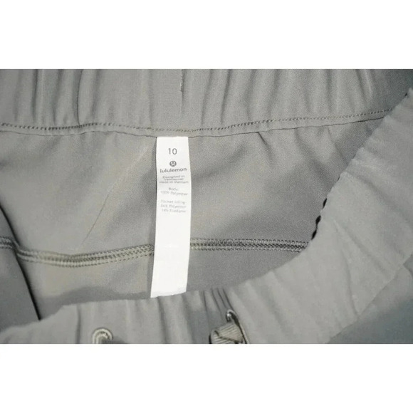 Lululemon On The Fly Pant Wide Leg Woven Grey Sage Size 10 - Picture 12 of 16